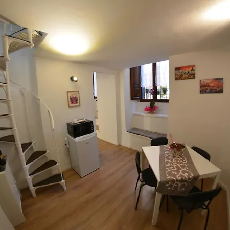 Petit Loft De Vatican * Rzym